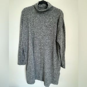 Uniqlo Turtleneck midi dress